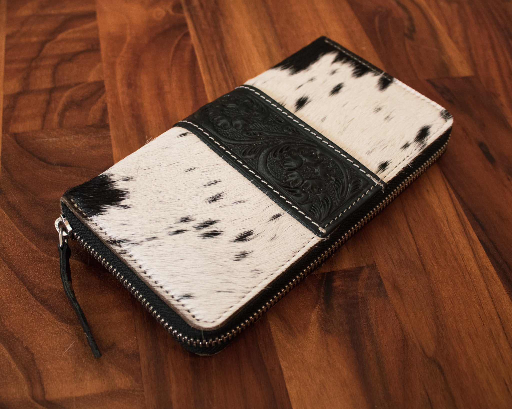 Cowhide Zipper Wallet