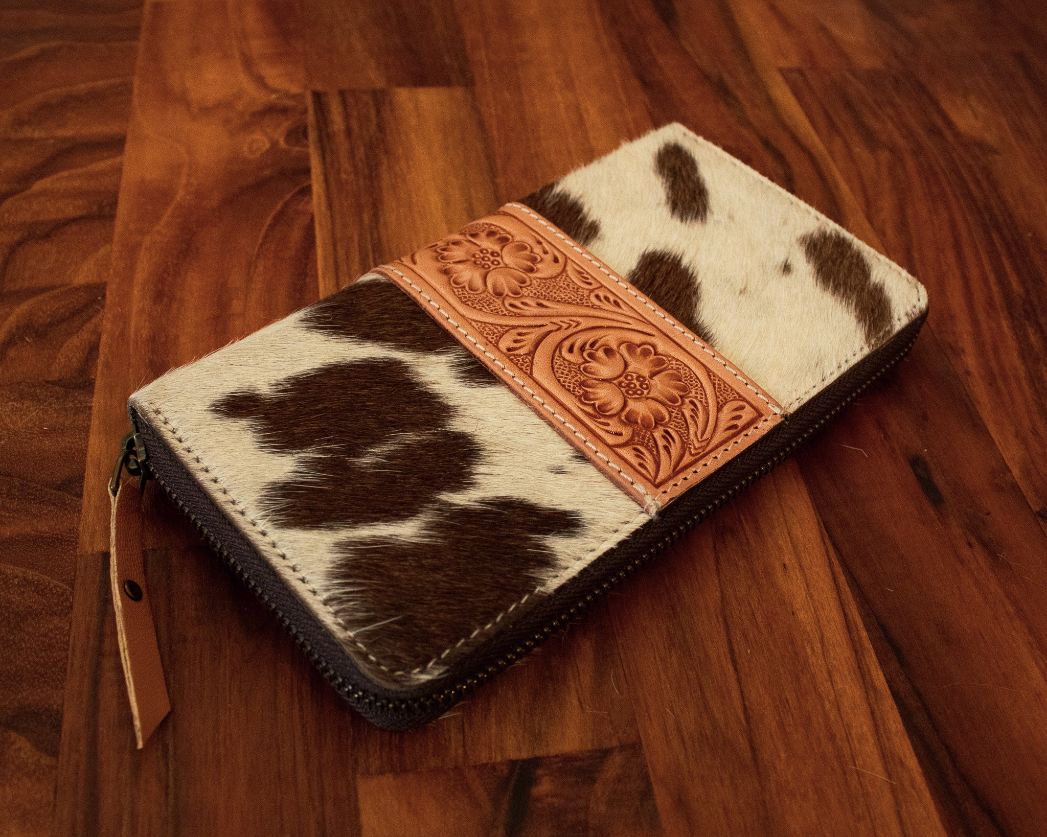 Cowhide Zipper Wallet