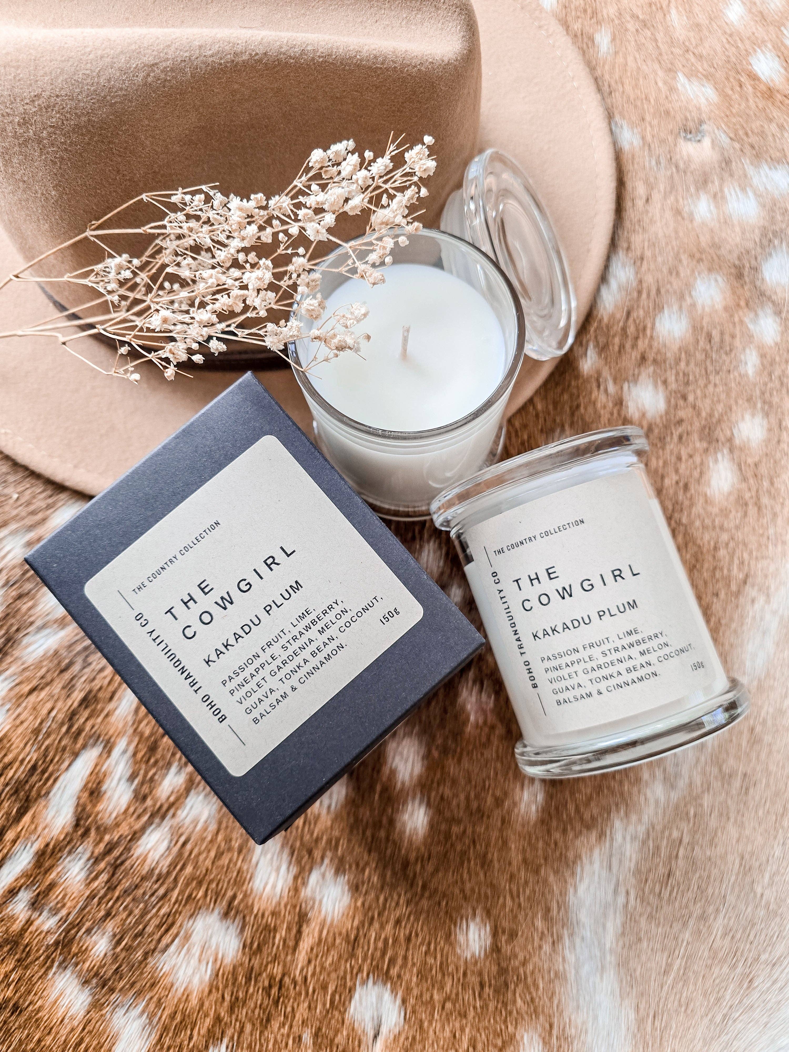 THE COUNTRY COLLECTION: THE COWGIRL - 150G GLASS CANDLE